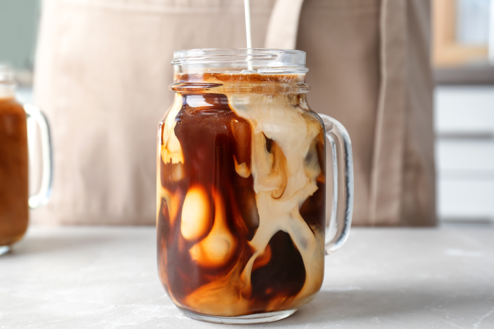 How to Make Starbucks Cold Brew (5 Simple Steps)