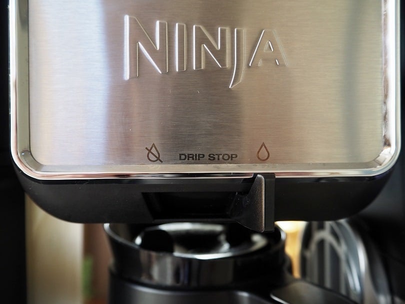 Ninja Coffee Bar Starts Then Beeps 5 Times? Here's the Fix! Coffee