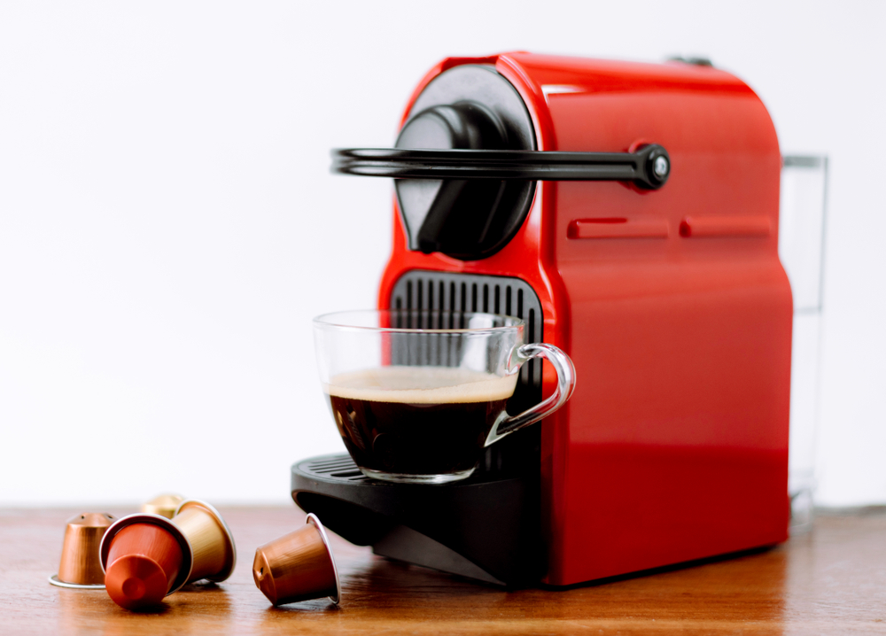 Cafetera Nespresso Inissia Red