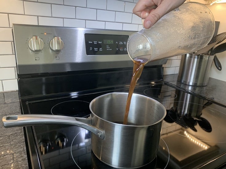 Pour remaining 2 cups of coffee