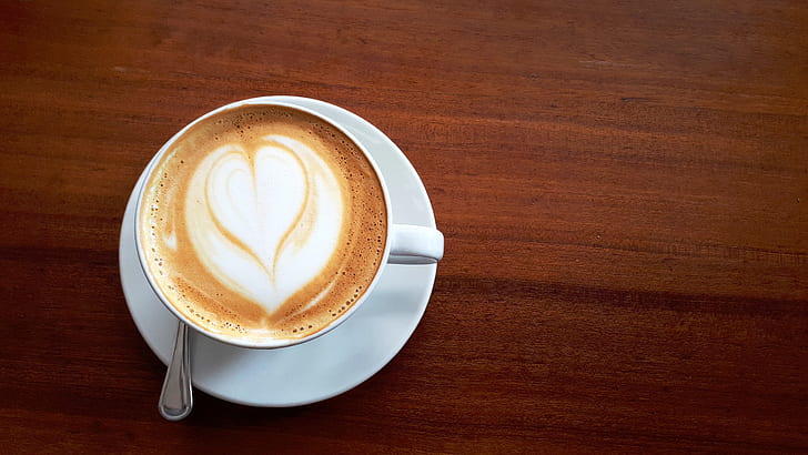 latte art heart design