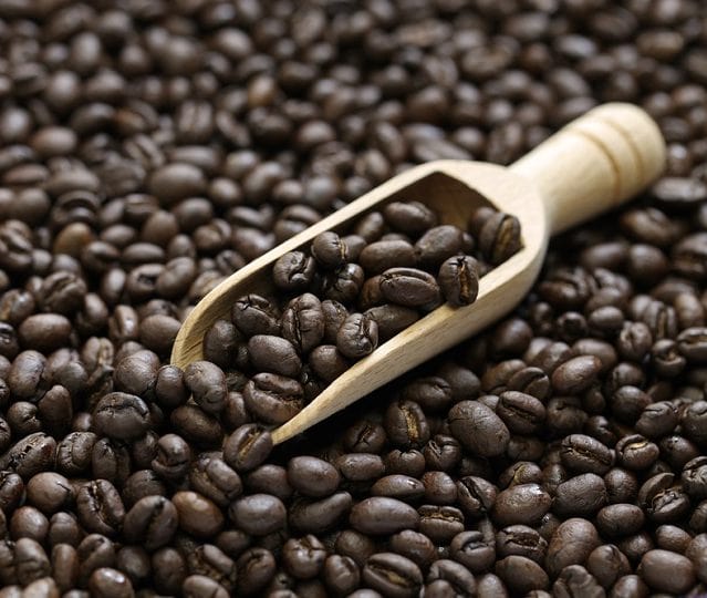 roasted peaberry coffee beans_