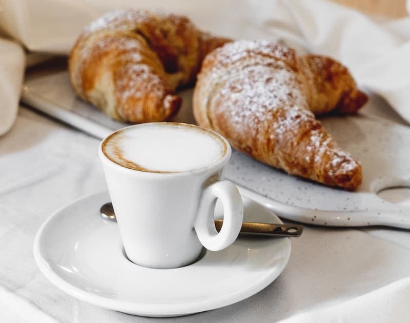 French coffee croissant