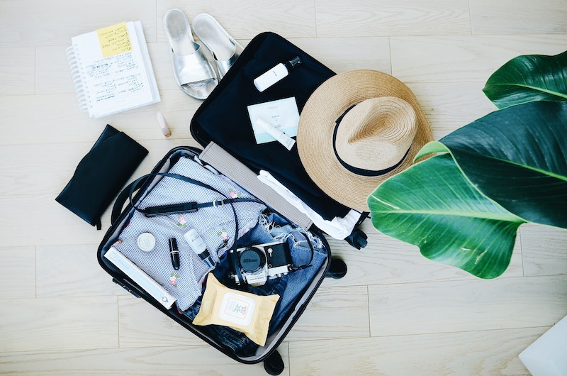 suitcase travel packing