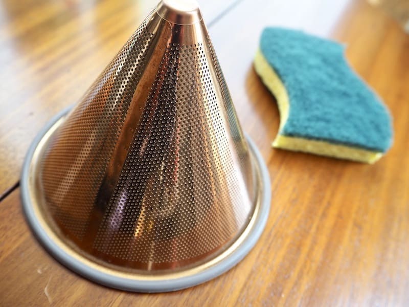 reusable coffee filter cleaning