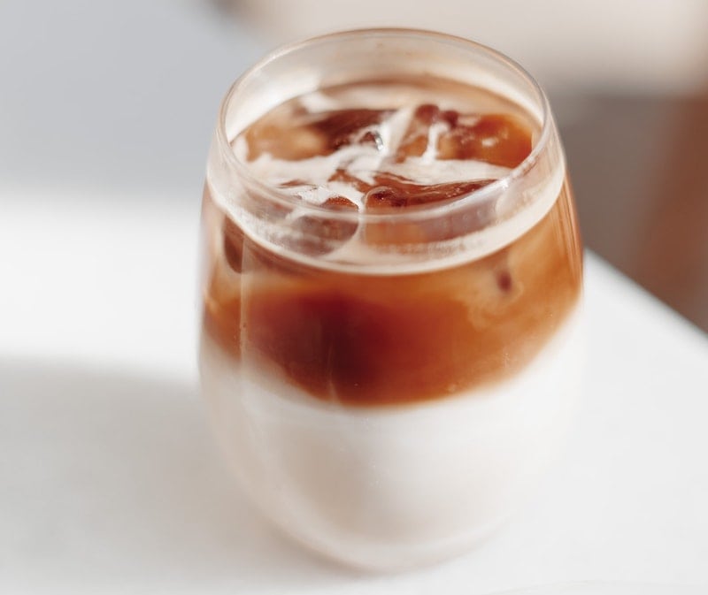 iced caramel brulee latte