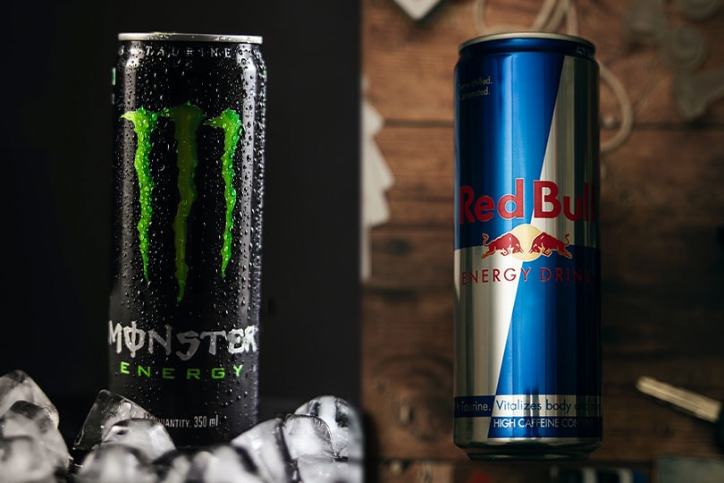 Manager Fjord Tog Monster vs Red Bull Energy Drinks: Caffeine, Health Benefits & Risks  Compared | Coffee Affection