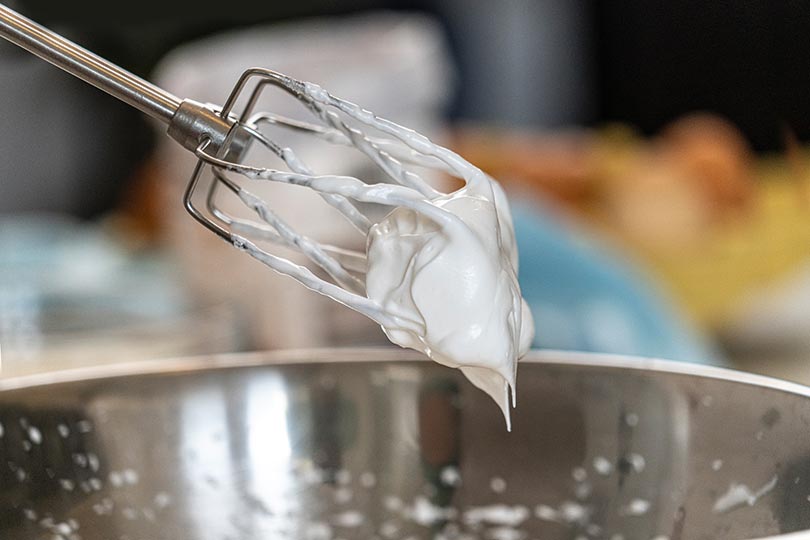 hand mixer with whipped cream